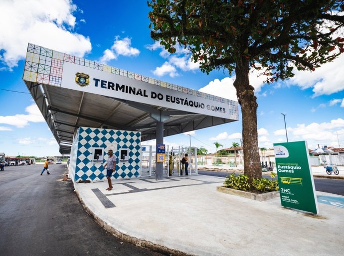 Linhas 612, 615 e ônibus que atendem Rio Largo passam a fazer ponto final no Eustáquio Gomes