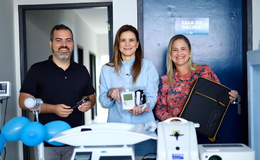 Prefeita Ceci reforça compromisso com a saúde e entrega novos equipamentos às UBSs de Atalaia