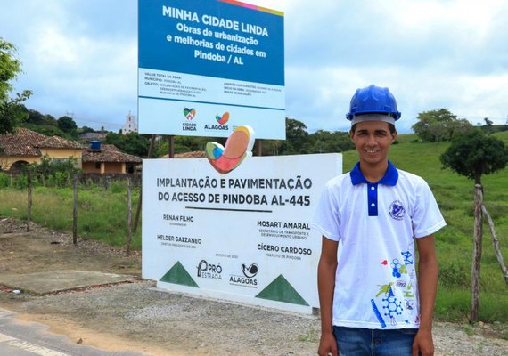 Estudante de Pindoba conquista vaga no mercado de trabalho após Escola 10