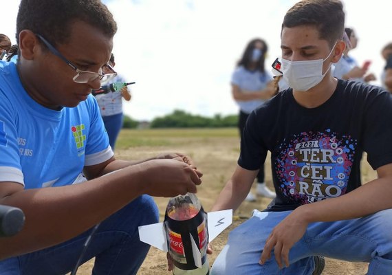 Estudantes de AL participam da Olimpíada Brasileira de Astromomia e Mostra de Foguete