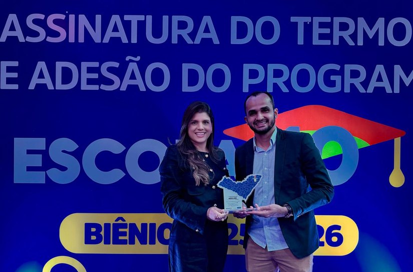 Prefeita Marcela Gomes comemora conquistas de Novo Lino na área de Educação