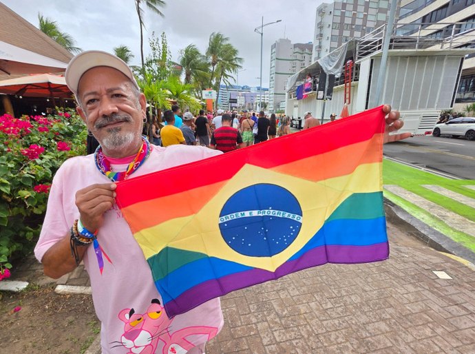 Maceió celebra diversidade com arte e resistência na 14ª Marcha Contra a LGBTfobia
