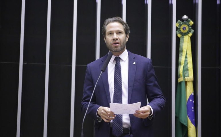 Pedro Vilela quer medida para auxiliar comerciantes afetados pelas recentes chuvas no estado