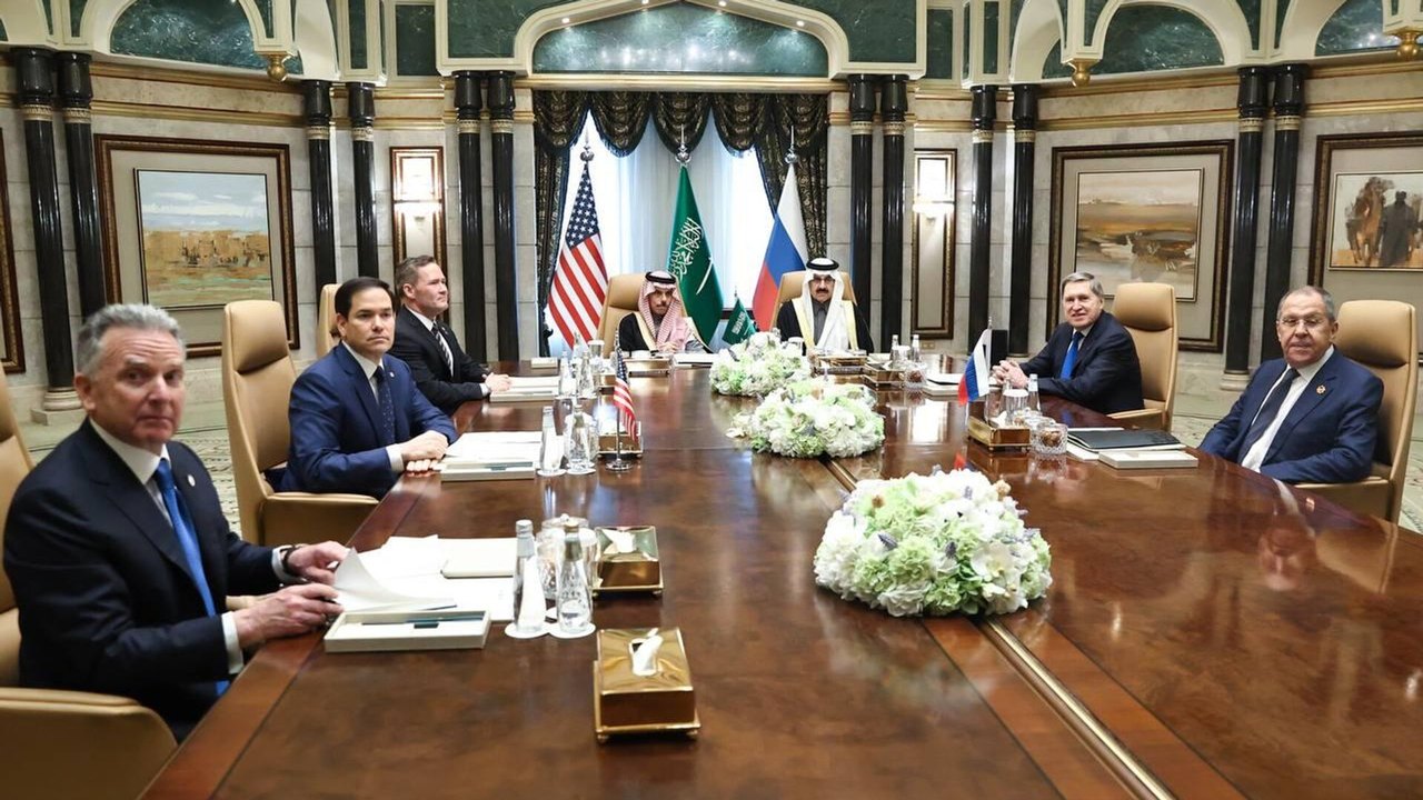 'Foi uma conversa muito séria': o que se sabe sobre o diálogo entre Rússia e EUA em Riad?