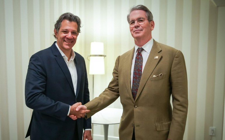 Haddad tem 1º encontro com chefe do Tesouro no governo Trump durante evento nos EUA