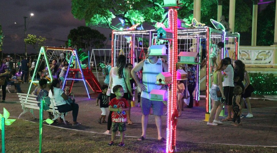 Mês da Criança: praça recebe brinquedos e apresentações culturais em Aracaju