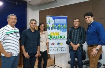 Secretário de Finanças e procurador de Coruripe participam de seminário sobre finanças municipais 