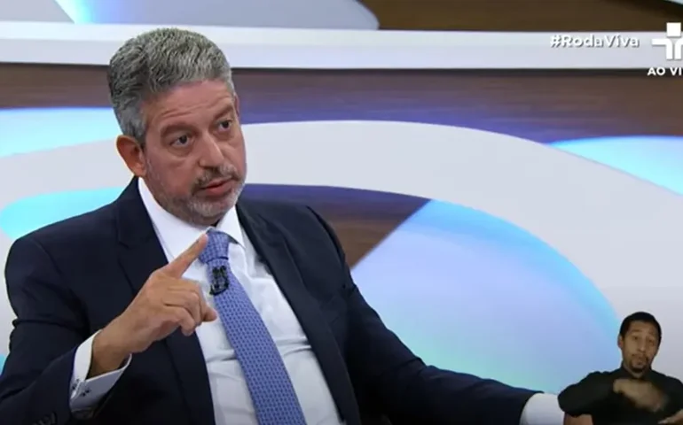 Arthur Lira mostrou quão sabe tratar a imprensa e o que o Poder o fez ser em Brasília