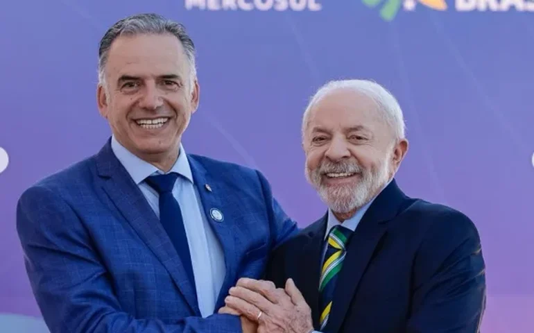 Lula e presidente do Uruguai celebram perspectiva de obras da 2ª ponte sobre o Rio Jaguarão