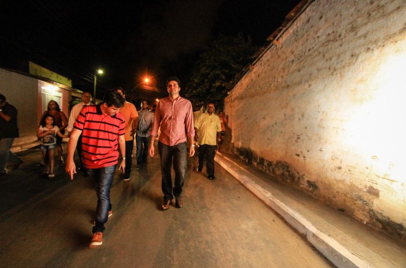 Rui entrega ruas pavimentadas no Tabuleiro