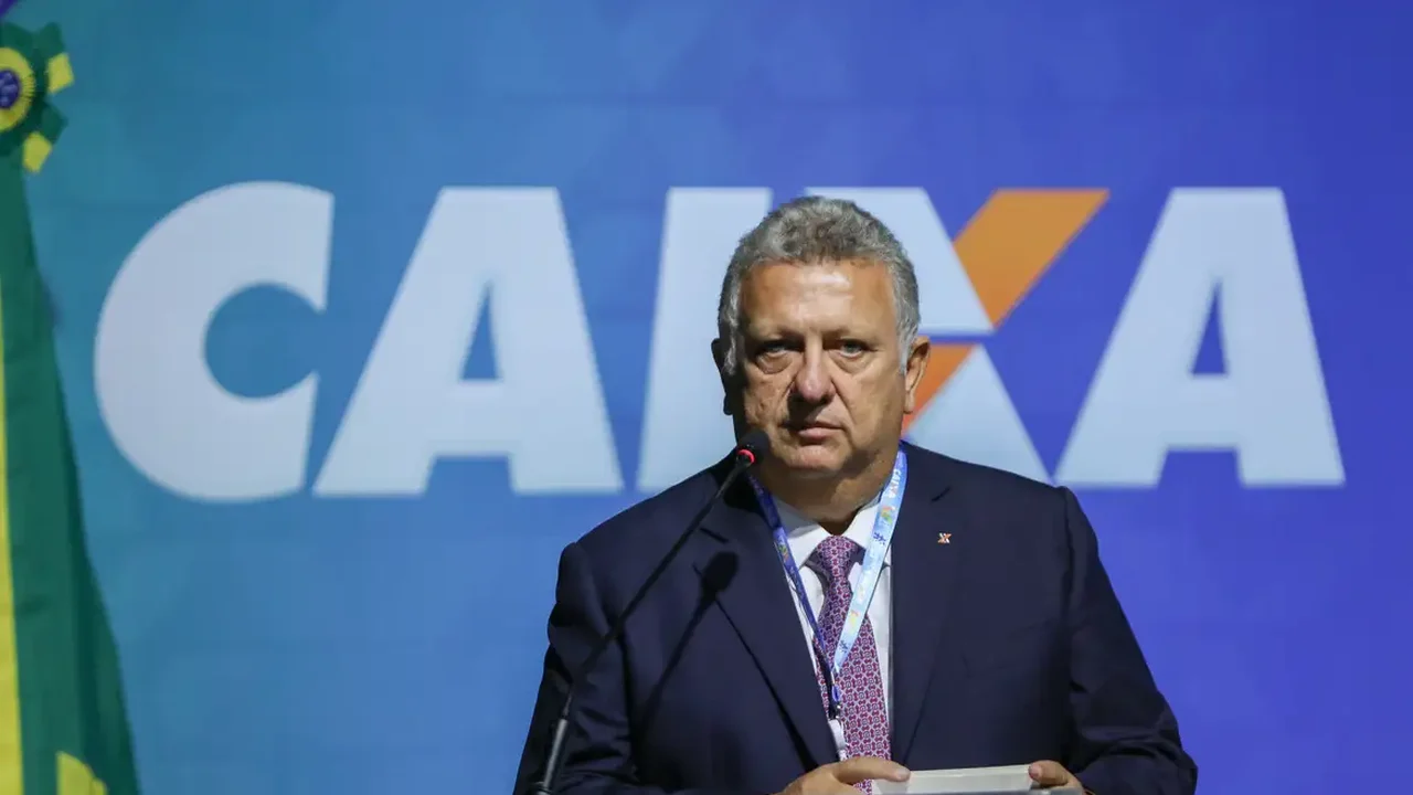 Presidente da Caixa visita Corinthians e alinha acordo para quitação de dívida