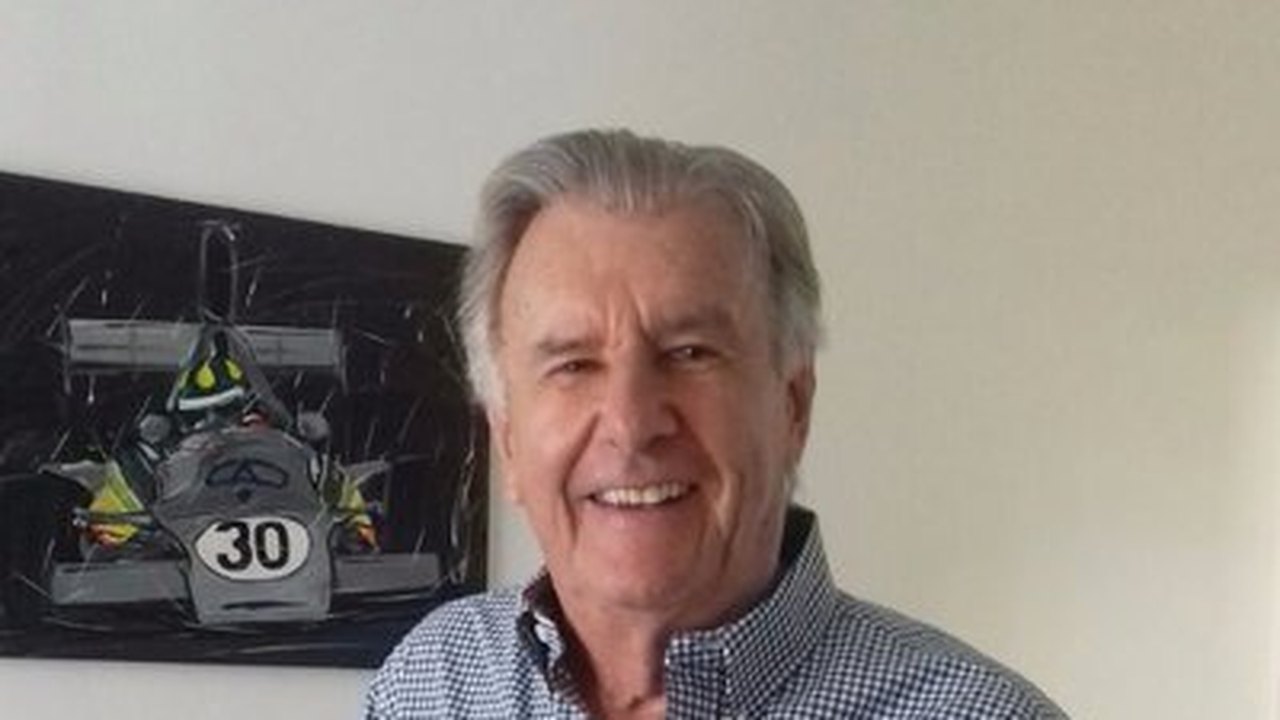 Ex-piloto Wilson Fittipaldi passa mal durante aniversário e é internado em SP