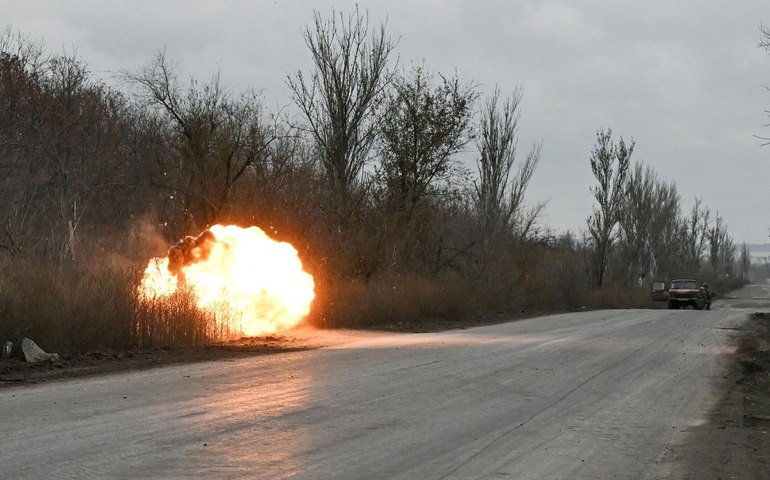 Rússia destrói locais onde sistemas de armas de longo alcance da Ucrânia foram implantados, diz MD