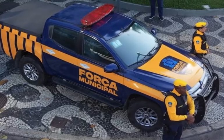 Força Municipal detém quatro suspeitos de furto e recupera objetos no Centro do Rio