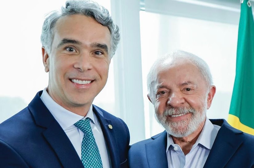 Rafael Brito celebra vitória de Lula e a garantia de investimentos na educação do país