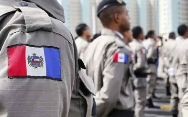 PM apreende 26 armas de fogo e cerca de 5kg de drogas na última semana de junho