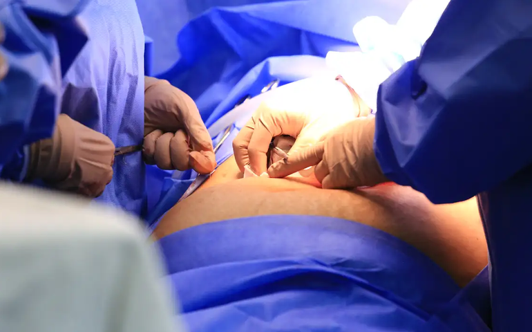 Hospital em SP usa furadeira doméstica em cirurgias; prática é proibida pela Anvisa