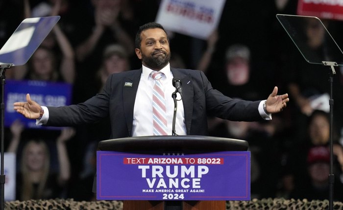 Quem é Kash Patel, a escolha de Trump para chefiar o FBI?