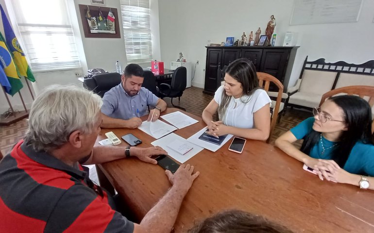 Viçosa oficializa adesão ao Conagreste