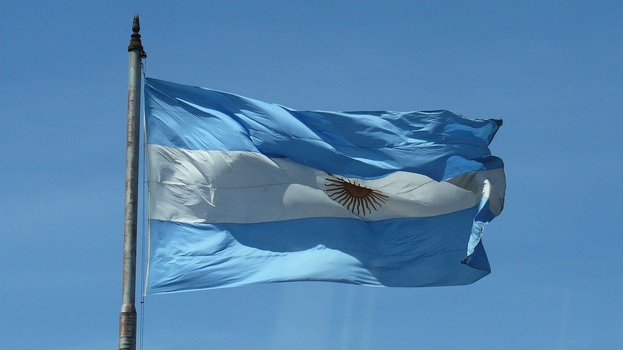 Na Argentina, inflação ao consumidor sobe 52,3% ante fevereiro de 2021