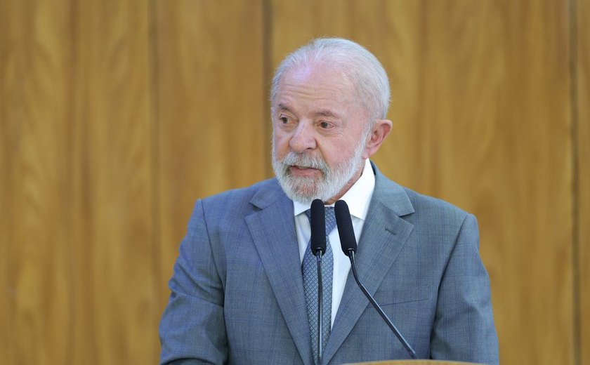 'Se ele cobrar 50, nós vamos cobrar 50', diz Lula sobre Trump