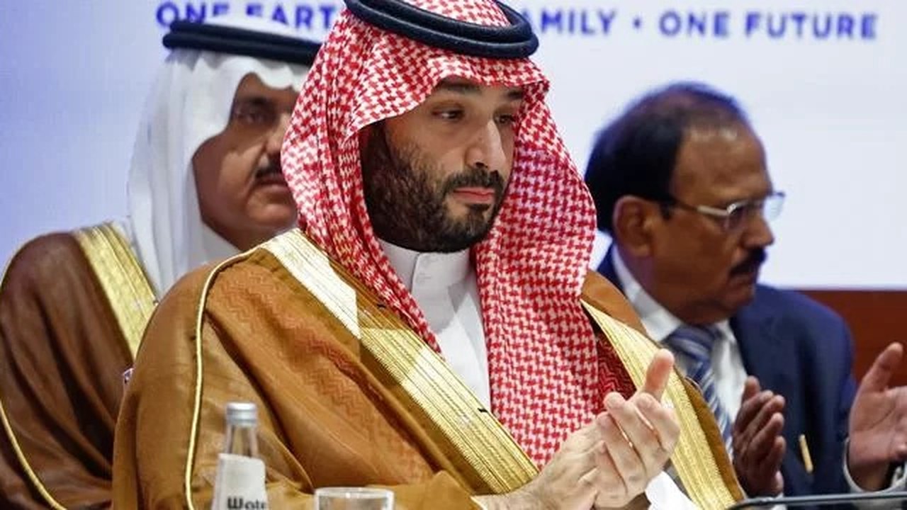 Príncipe saudita que deu joias a Bolsonaro cancela reunião com Lula na Índia