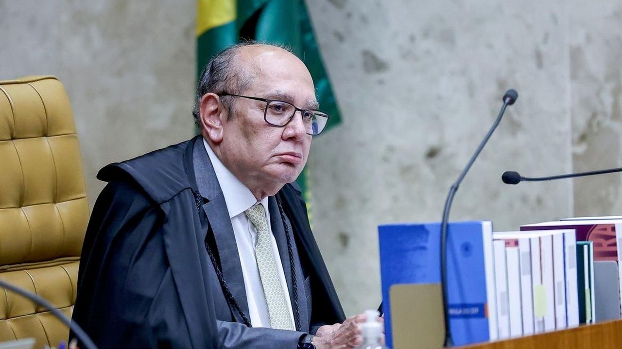 Gilmar Mendes pede suspensão de julgamento sobre Moraes no caso Master