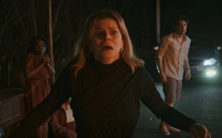 Débora Bloch se despede de equipe de Vale Tudo e Paolla Oliveira dá spoiler: 'Odete morre'