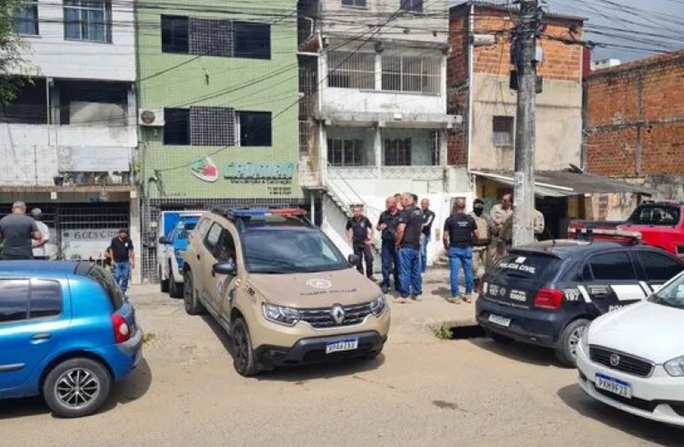 Primas são mortas a tiros dentro de casa em Salvador