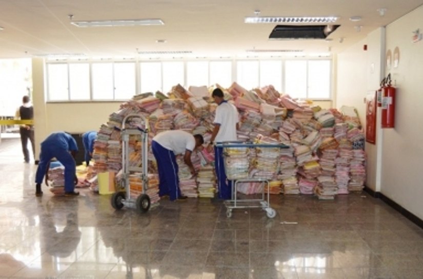 Justiça Federal doa 21.500 processos findos para reciclagem na Coopvila