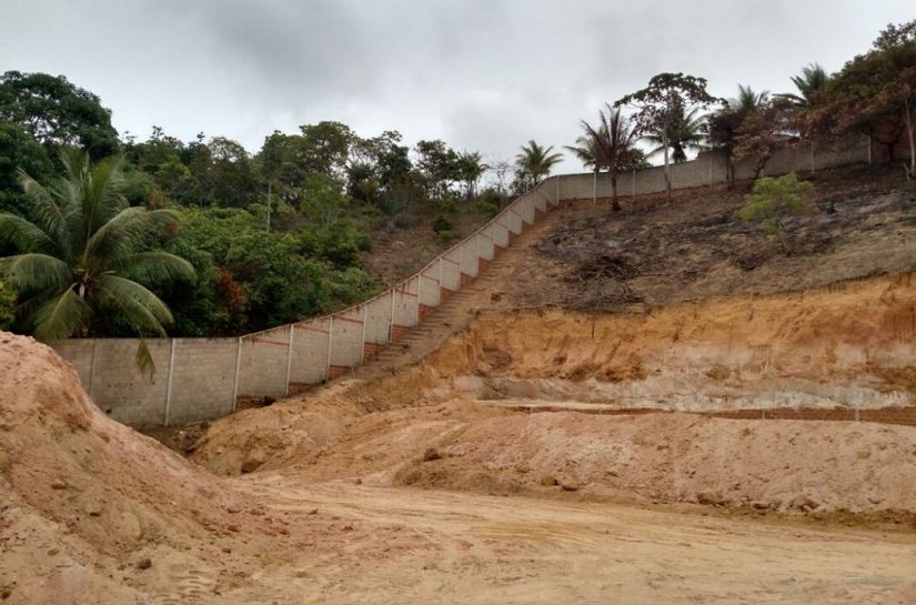 Drone da Sempma auxilia interdição de corte de barreira