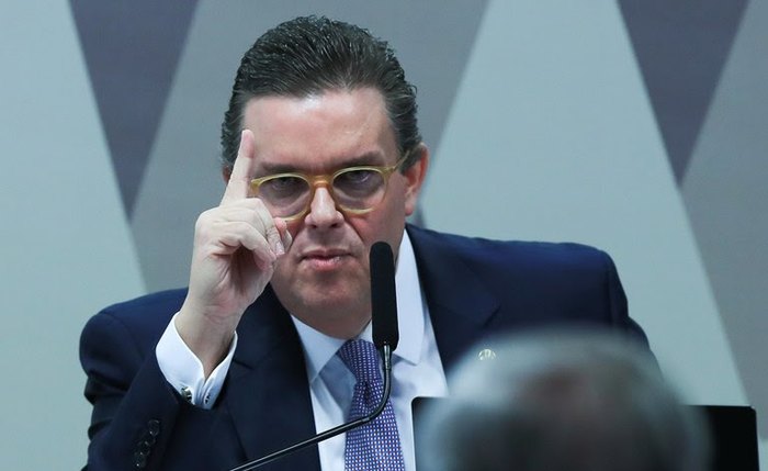 O ministro Wolney Queiroz reforça que os pagamentos são por ordem de adesão. As primeiras remessas serão a partir do dia 24 de julho O ministro Wolney Queiroz reforça que os pagamentos são por ordem de adesão. As primeiras remessas serão a partir do dia 24 de julho