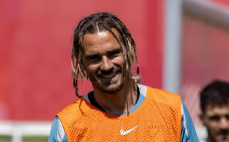 Griezmann estende contrato com o Atlético de Madrid e reforça o ataque até 2027