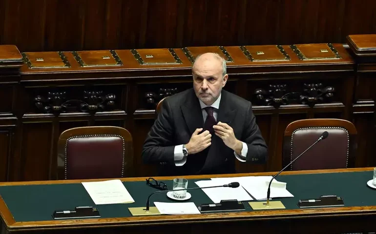 Ministro da Saúde diz que hantavírus não representa perigo na Itália