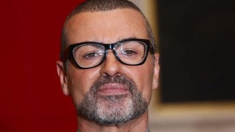 George Michael é internado com suspeita de pneumonia