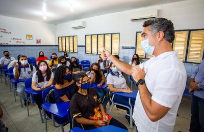 Educação prepara um novo tempo na rede estadual após investimentos na formação de professores e gestores escolares