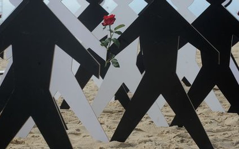 Marcha internacional reúne movimentos na luta contra genocídio de negros