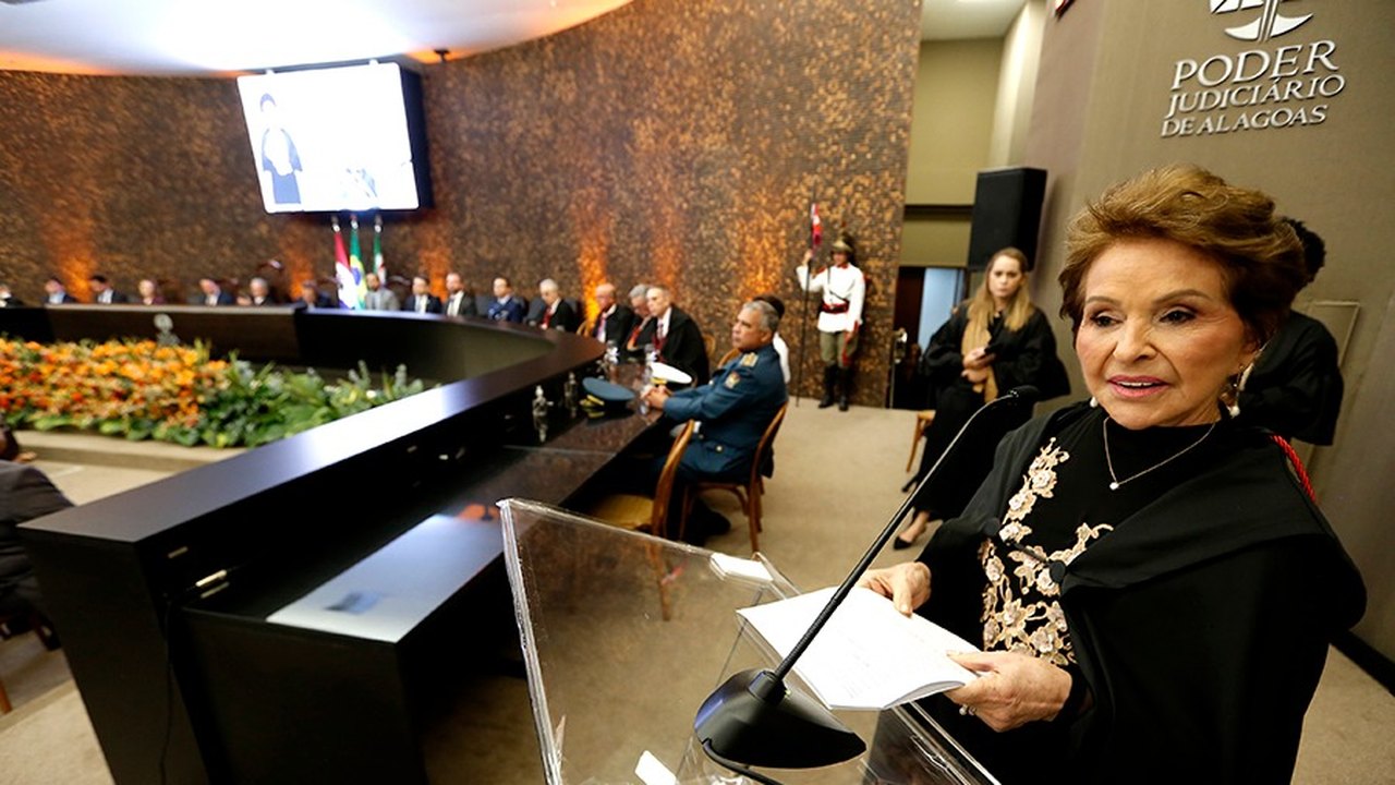 Ana Florinda toma posse no TJAL e reforça compromisso com a Justiça