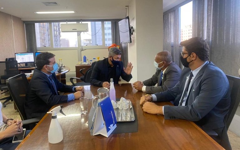 Prefeitura conhece iniciativas para aperfeiçoar limpeza urbana de Maceió