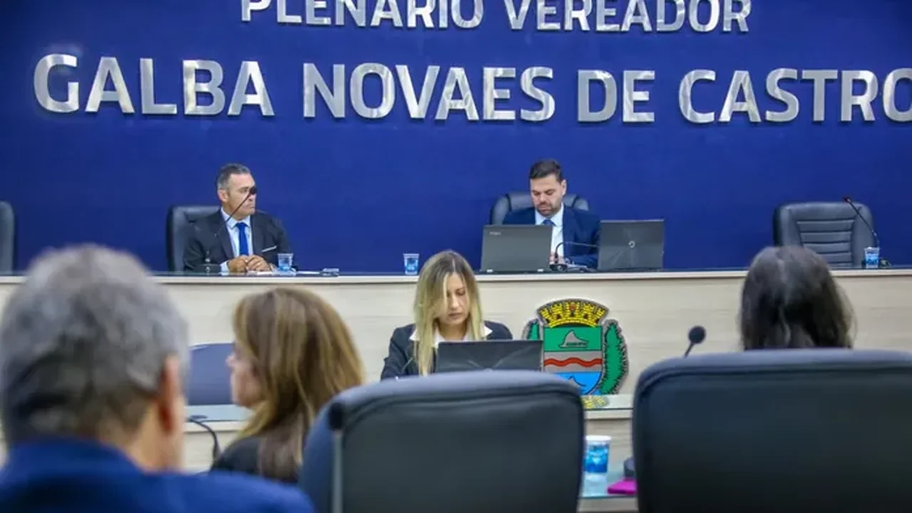 TRE/AL suspende afastamento e garante retorno de João Catunda e Pastor João Luiz à Câmara