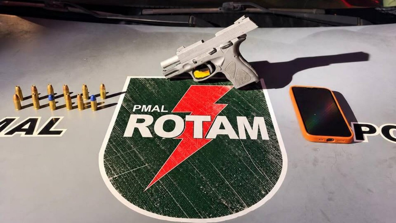 PM apreende armas de fogo, drogas e materiais ilícitos em Maceió