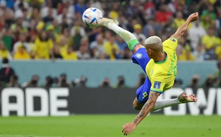 Richarlison marca dois e Brasil vence Sérvia em estreia na Copa do Mundo