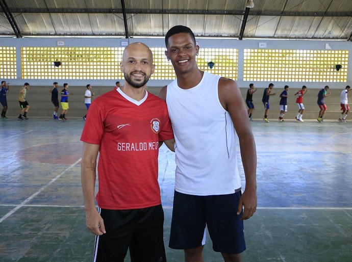 Atleta revelado na rede estadual é convocado para a Seleção Brasileira de Handebol
