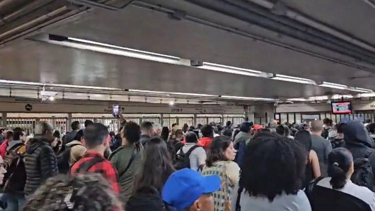 Greve na CPTM mantém operação reduzida e afeta transporte em SP