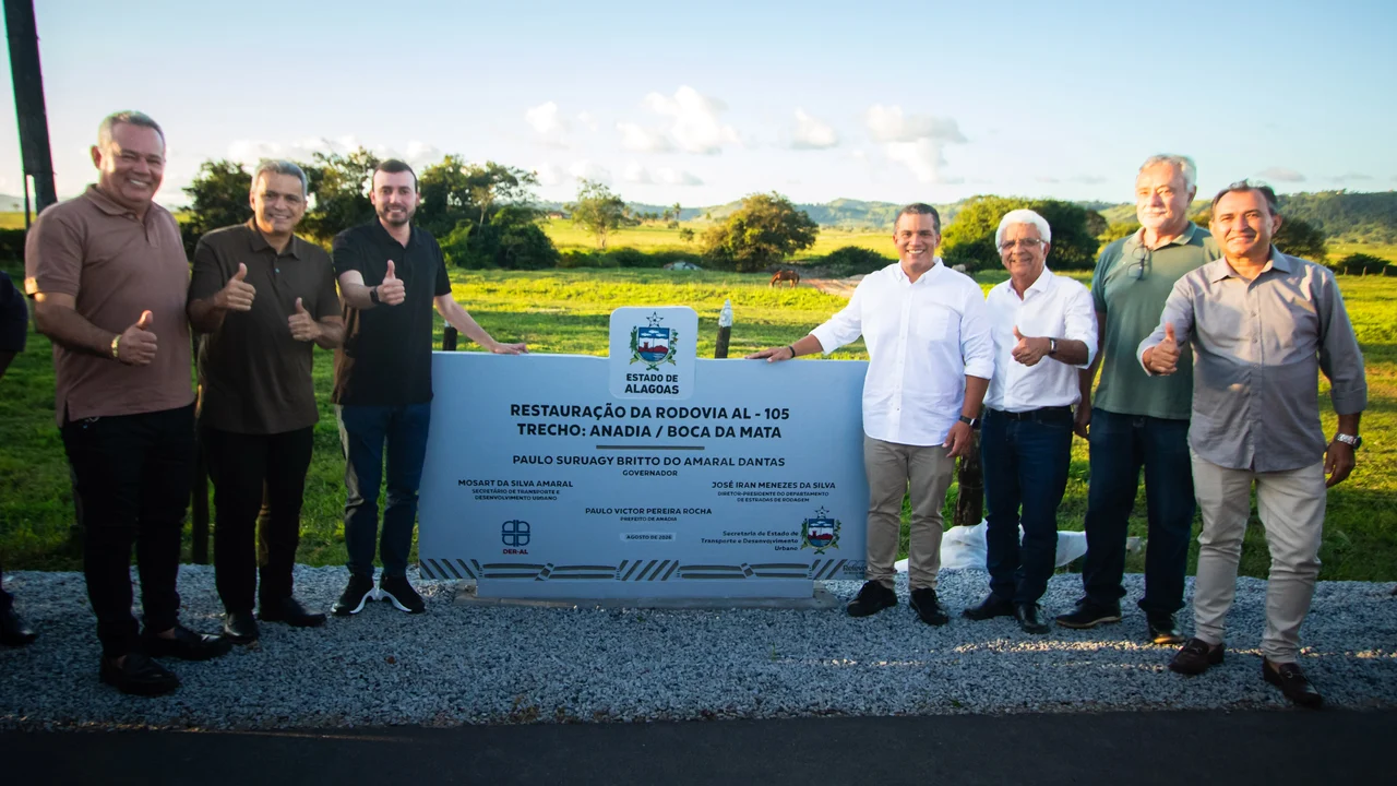 Governo de Alagoas entrega trecho da rodovia AL-105  restaurada
