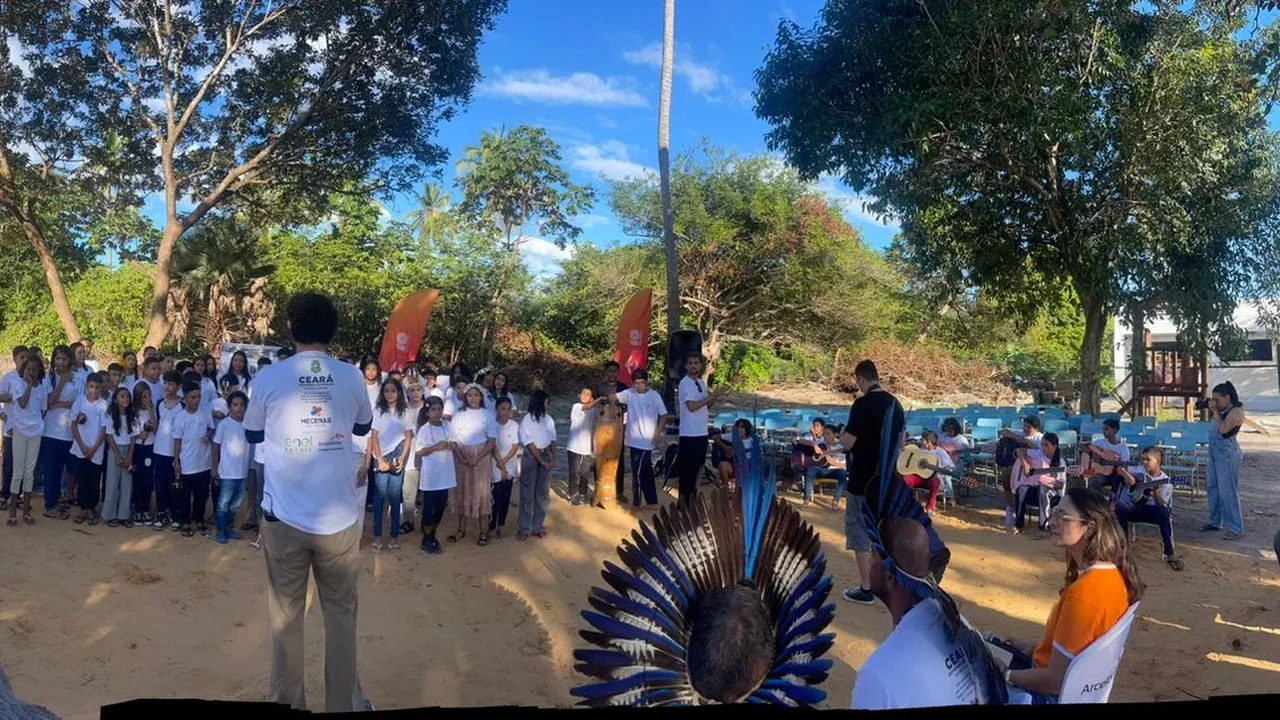 Casa de Vovó Dedé e ArcelorMittal levam aulas de canto e violão gratuitas para escolas indígenas Anacés