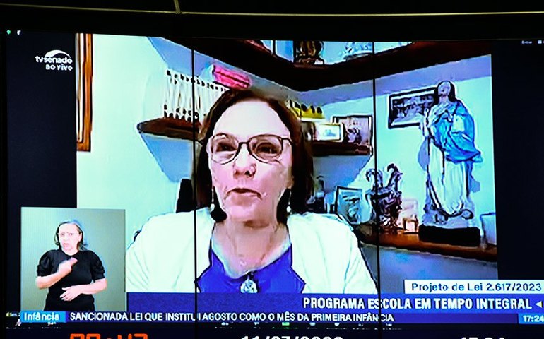 Zenaide defende investimento em educação e apoia escola integral