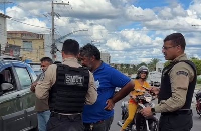 SMTT de Delmiro Gouveia atua em colisão de trânsito no Centro