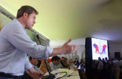 Marx Beltrão apresenta projetos do Ministério do Turismo em Alagoas 