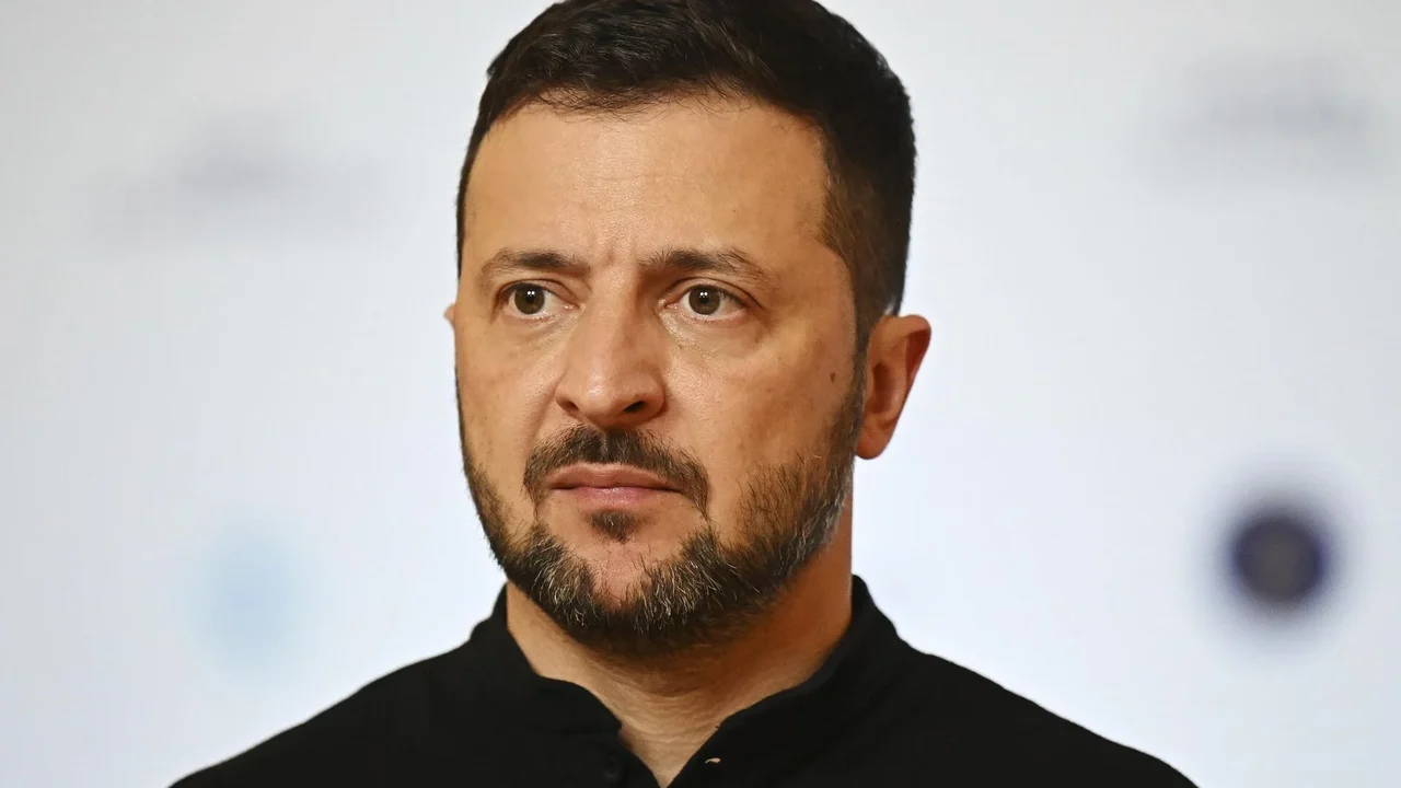 Analista afirma que Zelensky ignora situação crítica das tropas ucranianas
